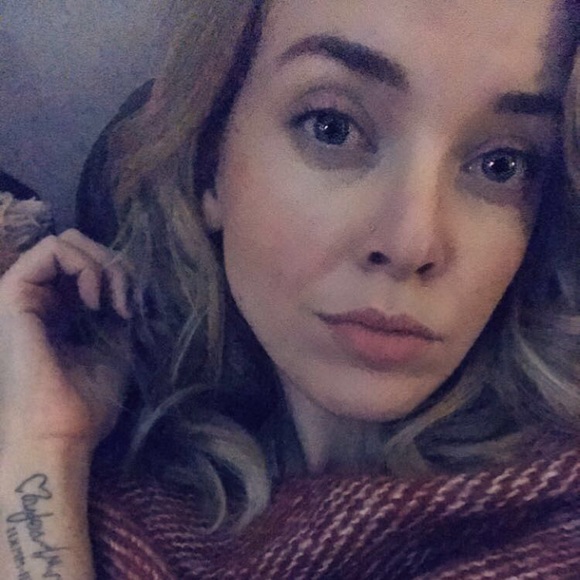 Meet your Posher, Kaitlin - Picture 1 of 1